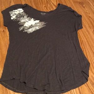 Women’s grey top